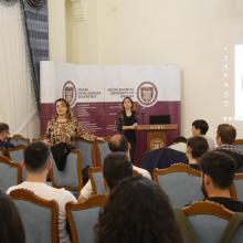 ASBÜ'de Yeni Öğrencilere Oryantasyon Eğitimi