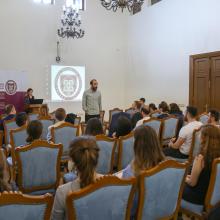 ASBÜ'de Yeni Öğrencilere Oryantasyon Eğitimi